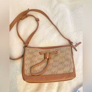 Jones NewYork crossbody purse